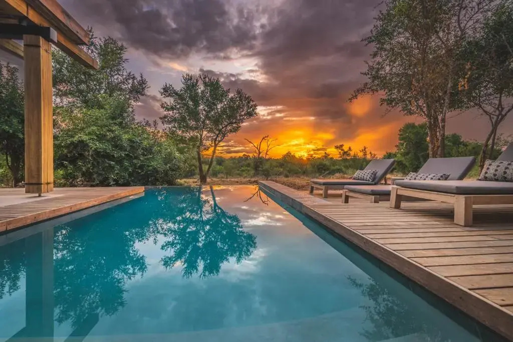 4 Bedrooms Executive Villa