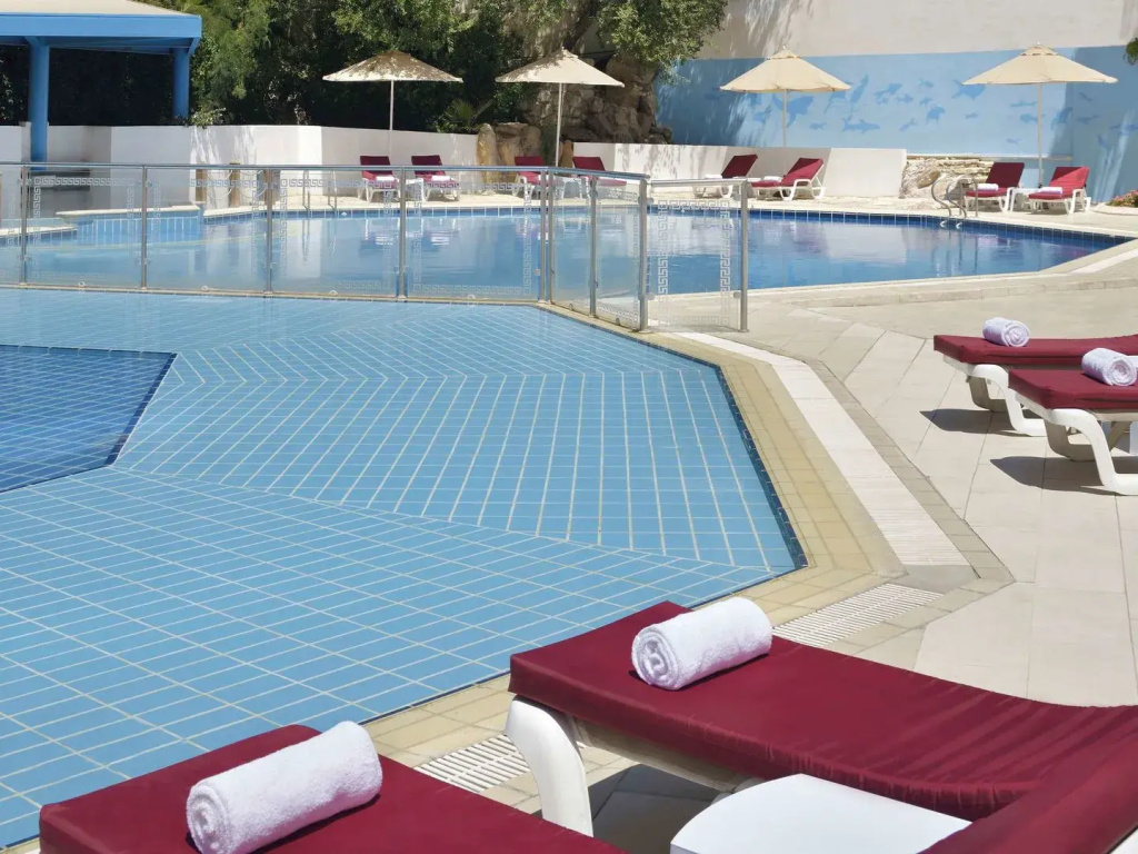 Movenpick Hotel Amman (ex Holiday Inn Amman)