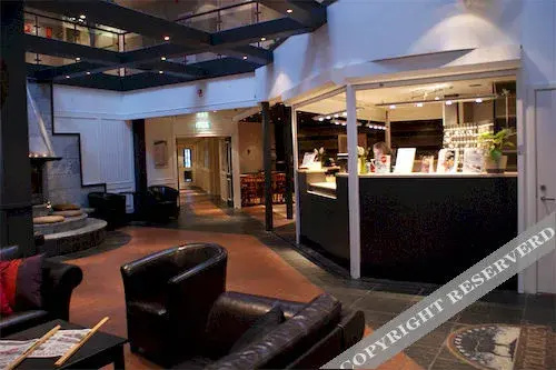 Food & Beverage
