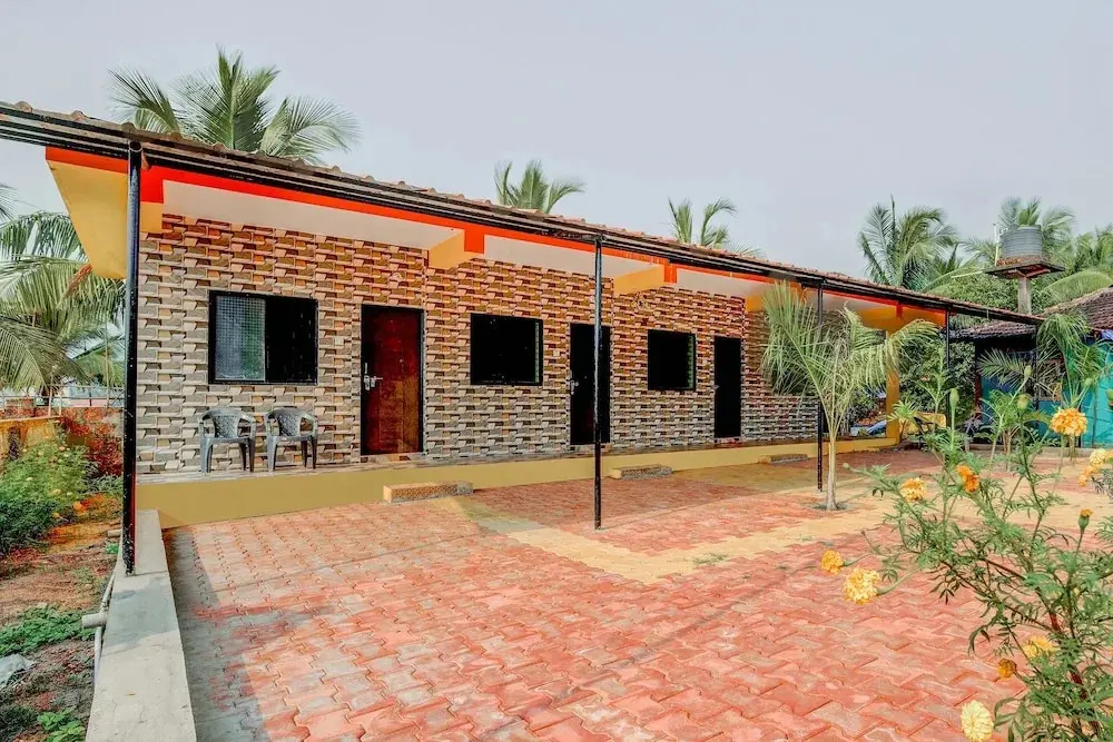 Usha By OYO Rooms