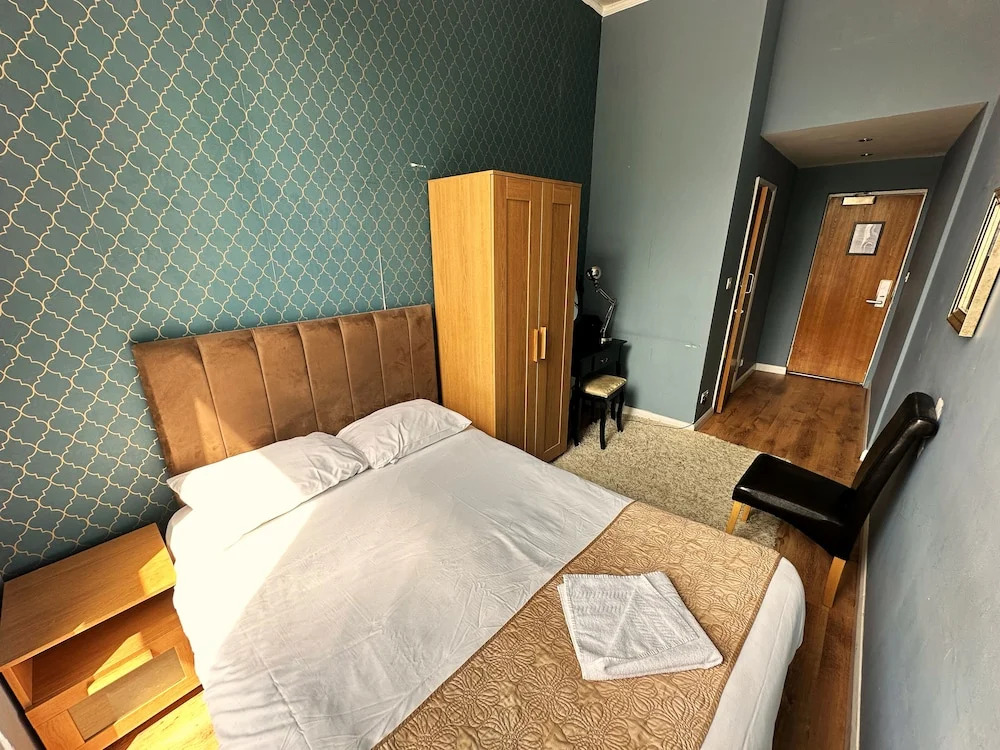 Двухместный номер Standard двуспальная кровать в Somerset Hotel Baker Street London