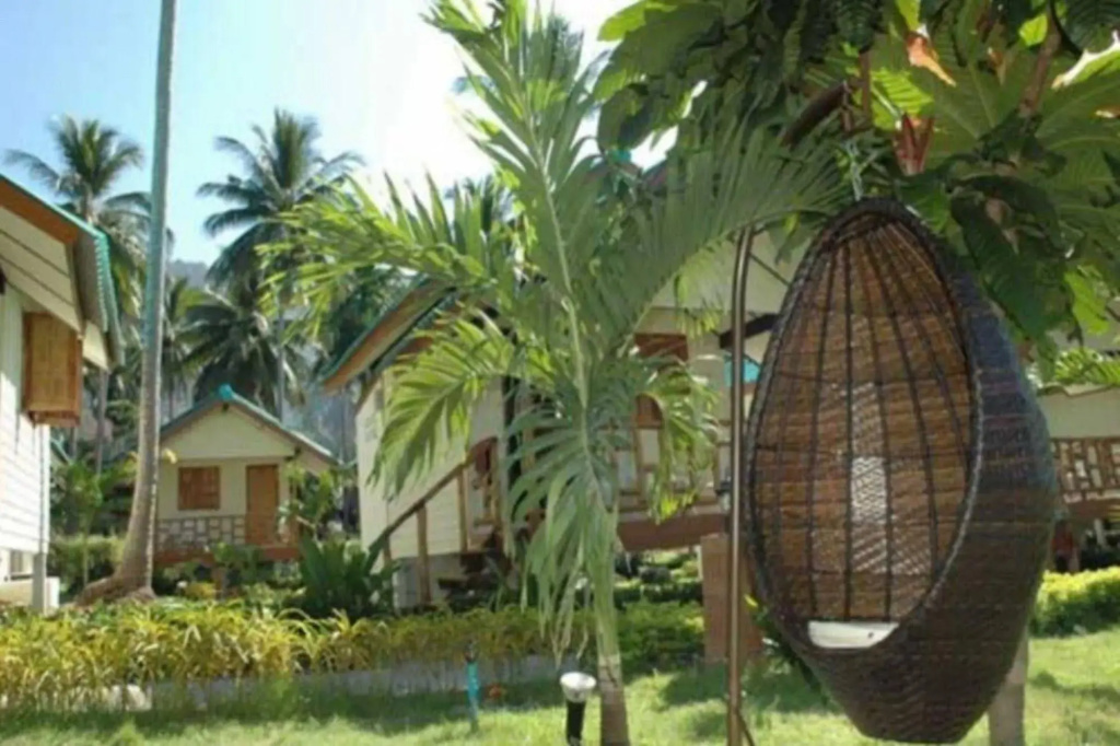Green Cottage Beach Resort