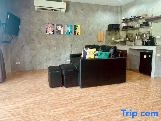 Deluxe Apartment