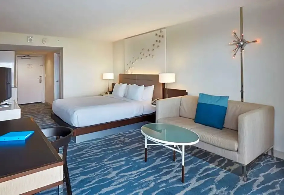 Standard room with balcony and with view