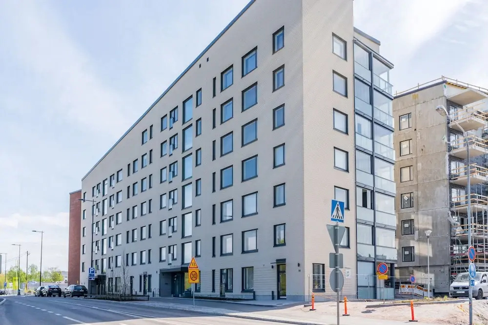 Cozy apartment right next to metro station