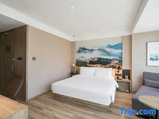 Executive Double room with view (full double bed)