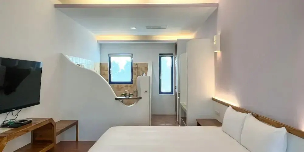 Economy room