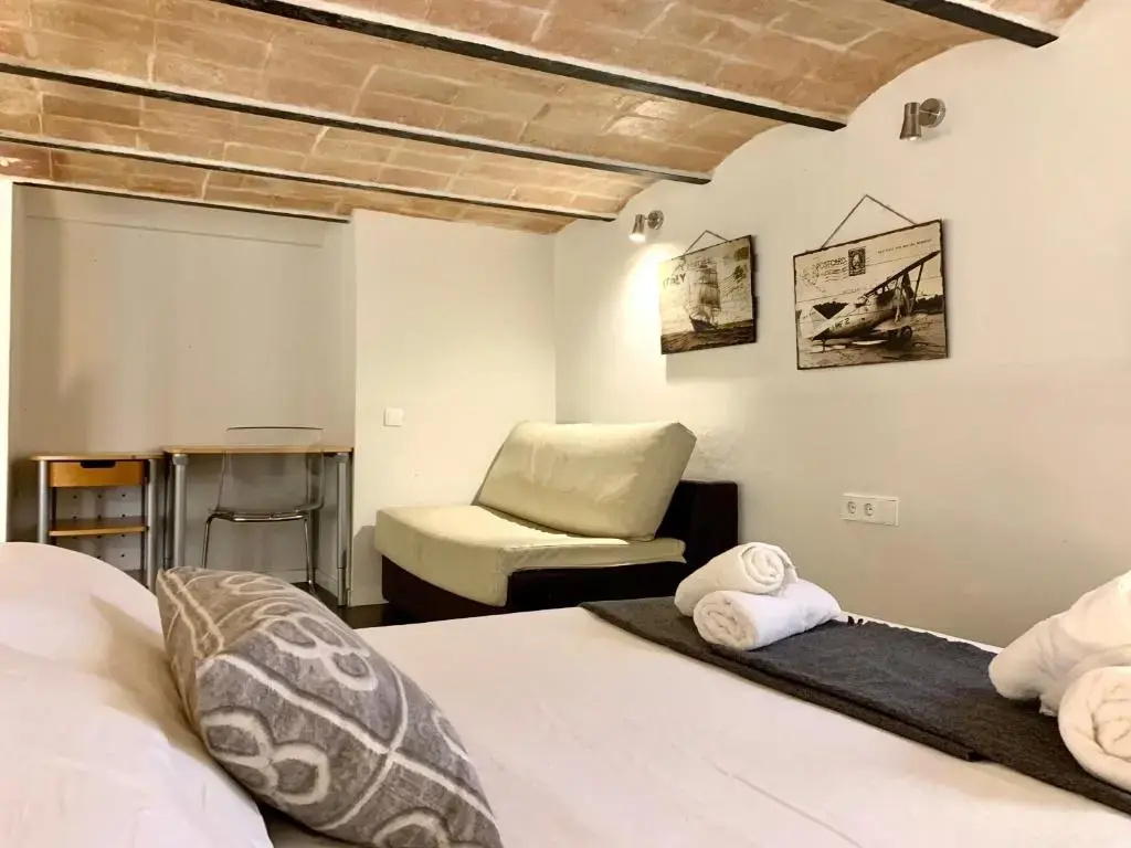 1 Bedroom Apartment with balcony