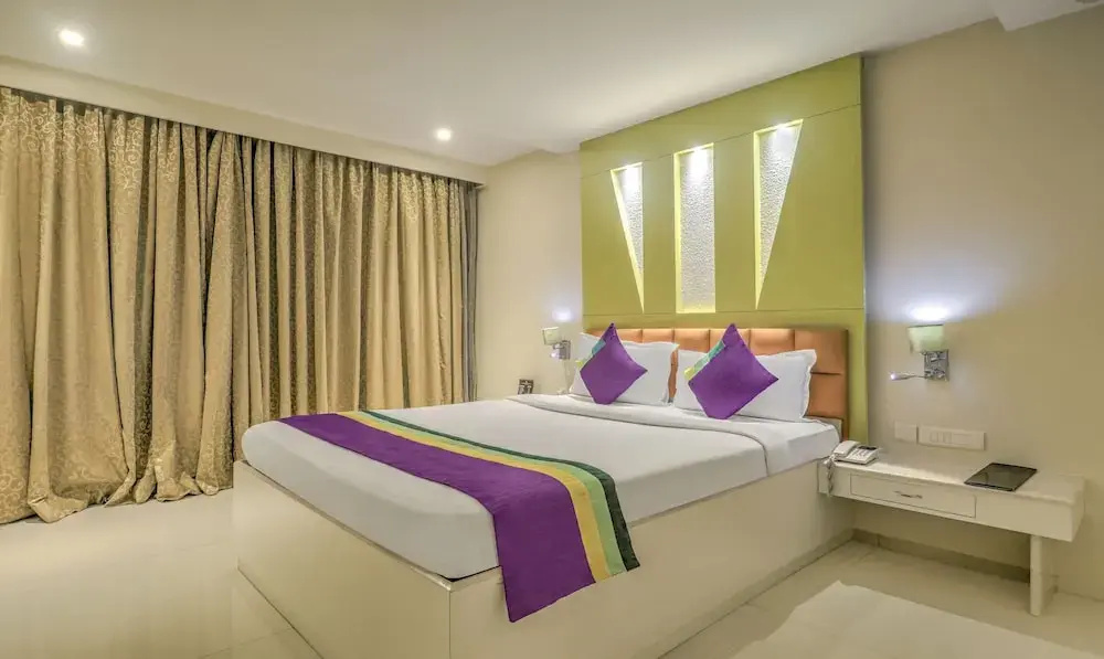 Premium Double room (full double bed)