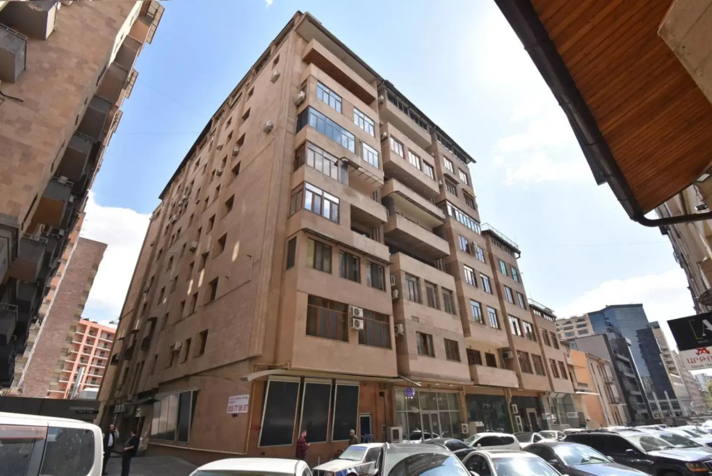 Teryan street, 4 bedrooms Luxury, Unique apartment TT888