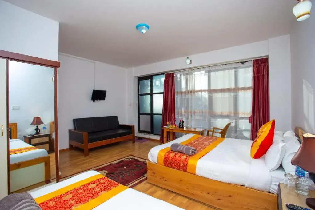 Superior Triple room