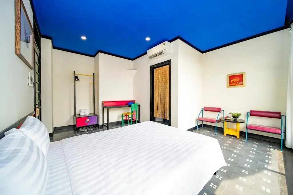 Standard Double room with balcony (full double bed)