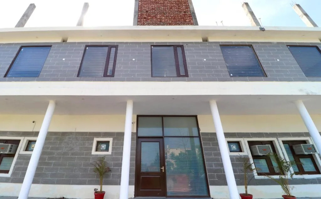 Hotel Sharnam By OYO Rooms
