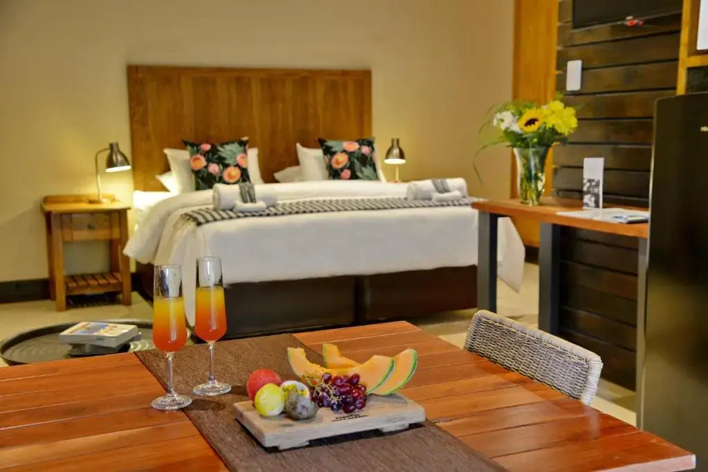 Standard Double room with garden view (full double bed)