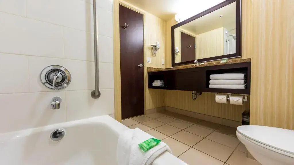 Holiday Inn Hotel & Suites Kamloops by IHG - Chambres