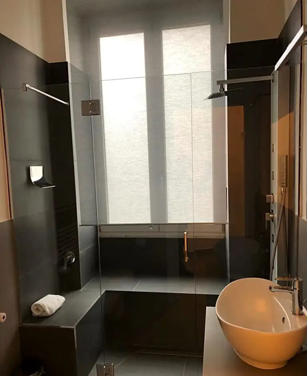 Double Suite with balcony (full double bed)