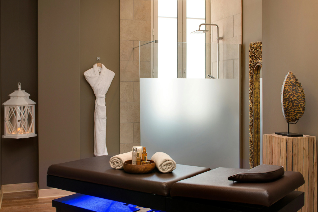 Voir la photo 3 — Grand Hotel Des Sablettes Plage, Curio Collection By Hilton