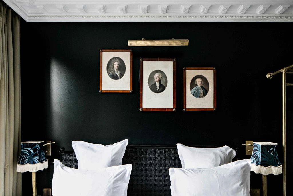 Superior room