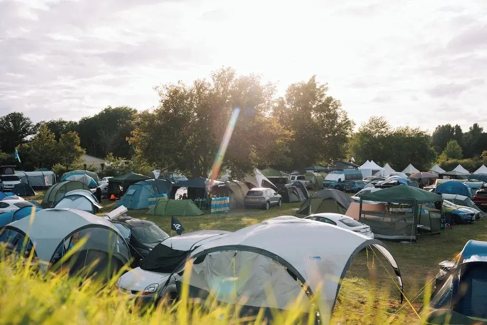 Voir la photo 5 — Bronze  Camping