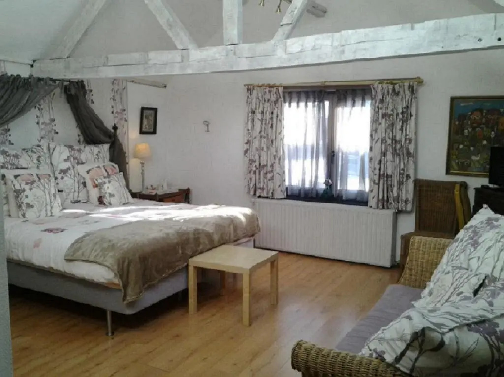 Comfort room