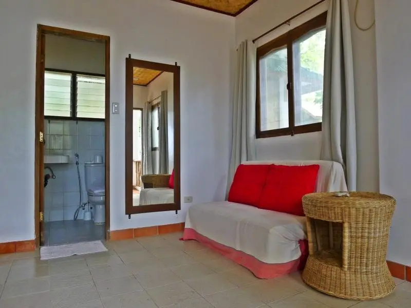 Standard room with partial sea view