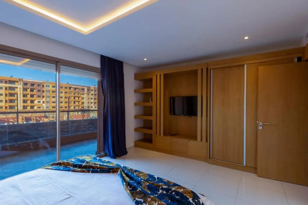 Deluxe Suite