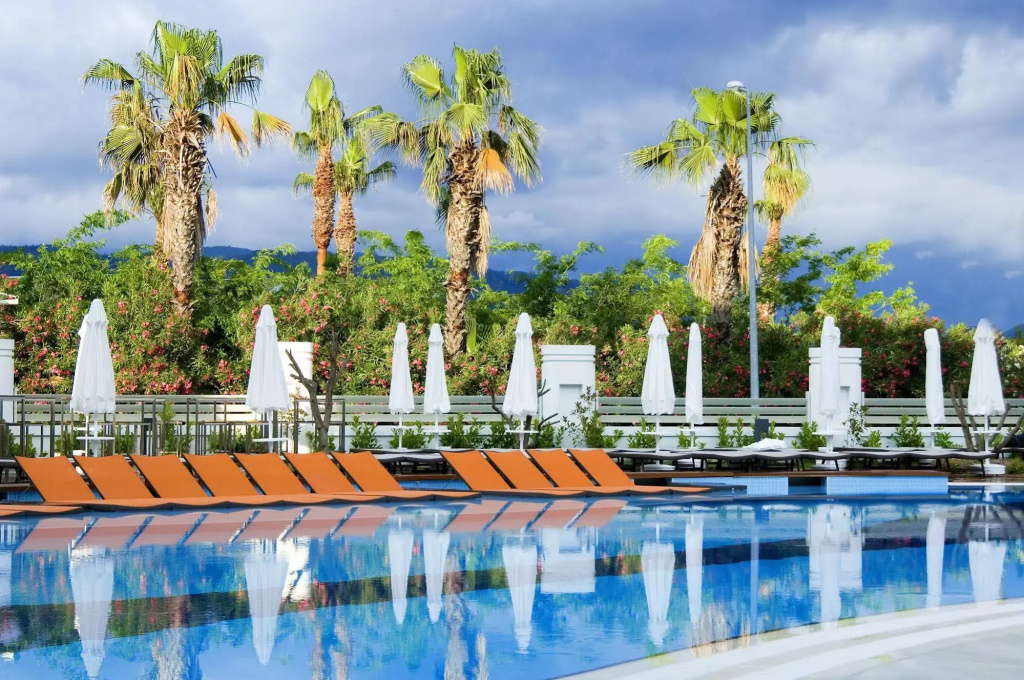 . Casa De Maris Spa & Resort Hotel -  Adult Only +16