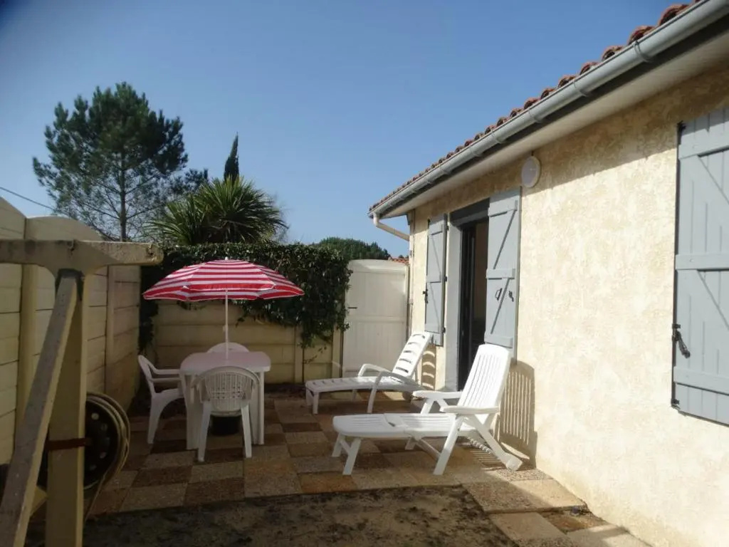Appartement Saint-Julien-en-Born, 2 pièces, 2 personnes - FR-1-360-270