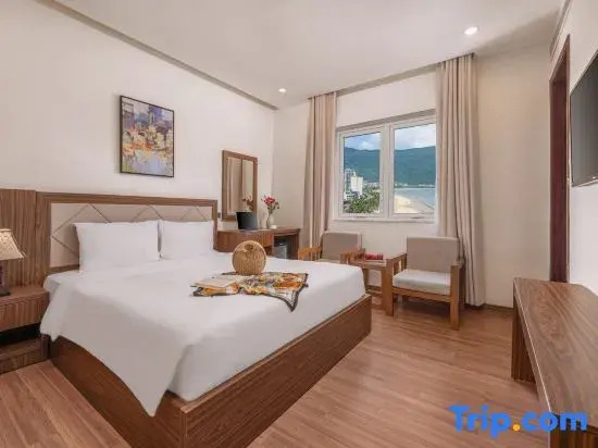 Deluxe Double room with partial sea view (full double bed)