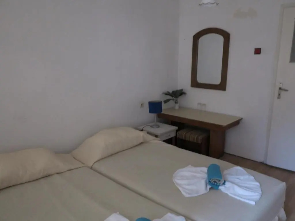 Economy room