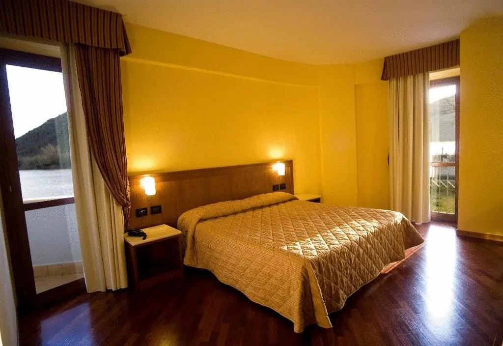 Hotel Ristorante Miralago - Chambres