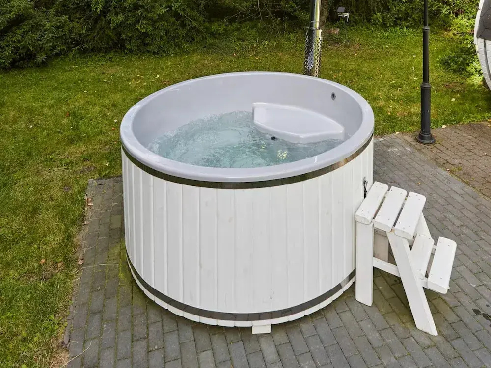 Large Holiday Home, Summer Pool, Sauna, Whirlpool