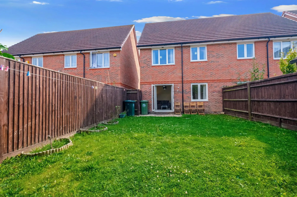 London Heathrow Living Holywell Serviced House B