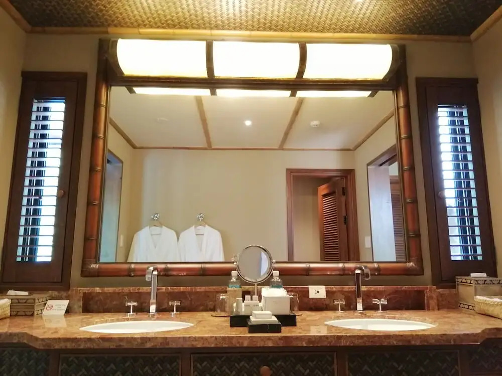 The Pristine Villas and Bungalows at Palau Pacific Resort - фото 16