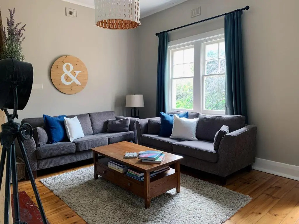 2 Bedrooms Cottage