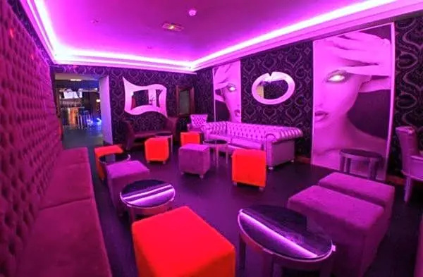 Dooly's Hotel - Général