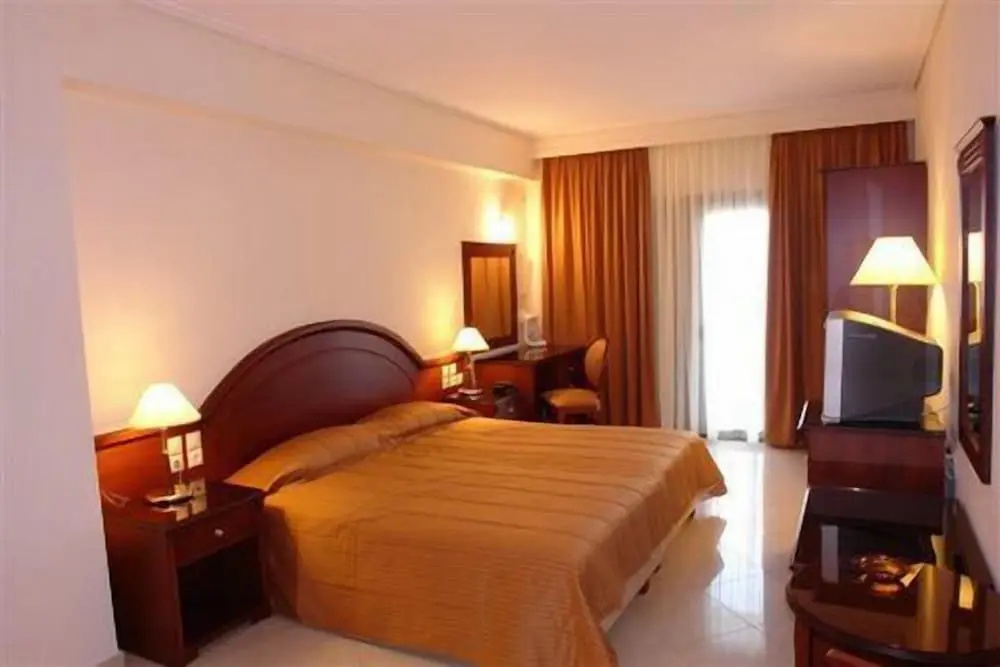 Europa Beach Hotel - Général