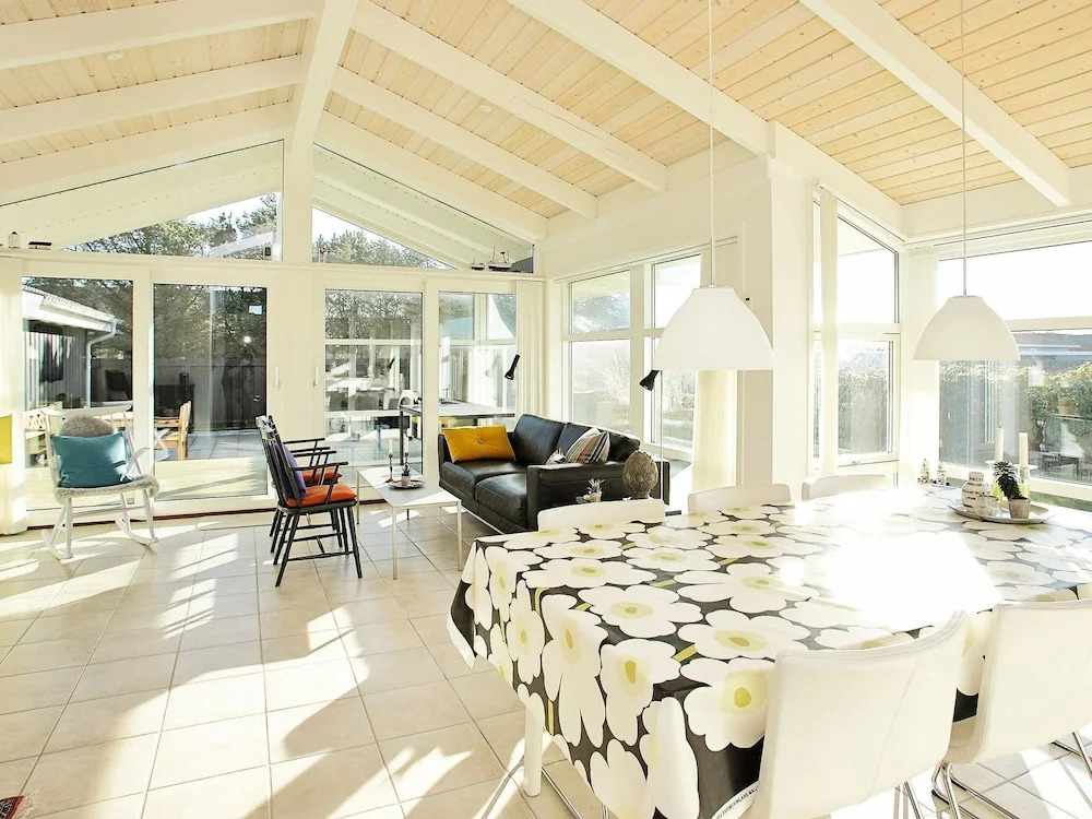 Modern Holiday Home in Lokken Jutland With Terrace - фото 12