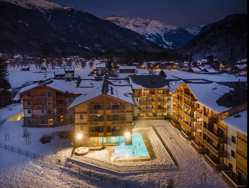Apartment in Samoens With Spa & Pool