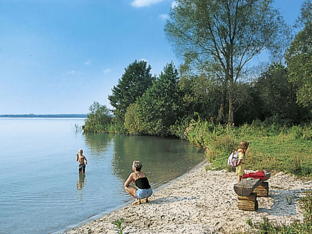 Beach & Waterfront