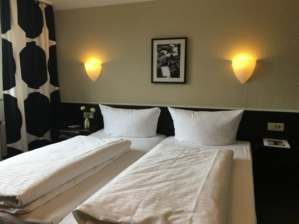 rugs HOTEL Köln — фото 2