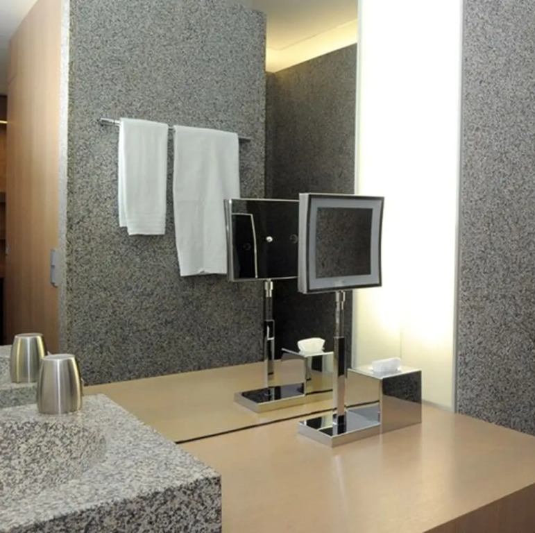 尊爵一臥室雙人房，配有雙人床