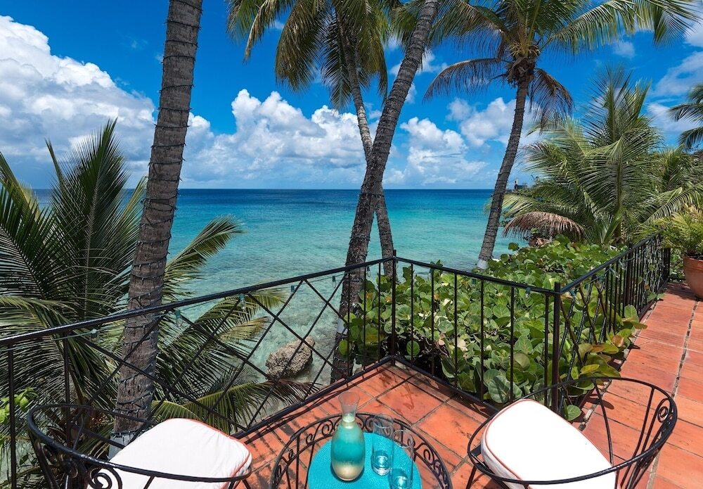 Отель Secluded Beachfront Villa with Large Pool and Gardens - Fryers Well Bay by BSL Rentals, фото 17