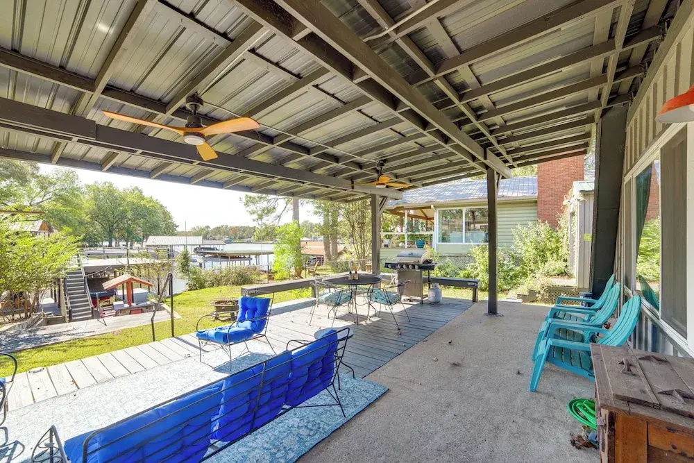 Dock + Bar, Pet Friendly! Cedar Creek Lake A-frame