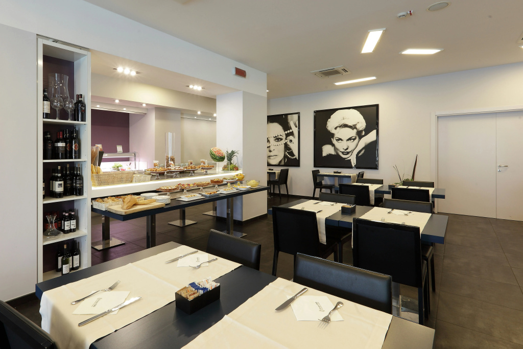 Holiday Inn Milan Nord Zara by IHG - Général