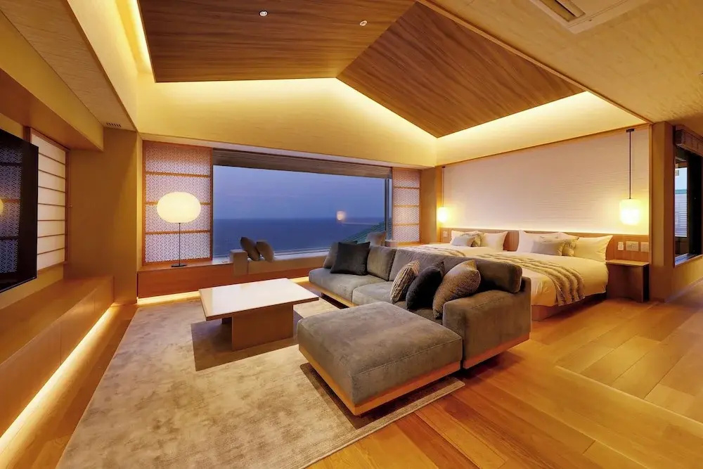 Suite with balcony