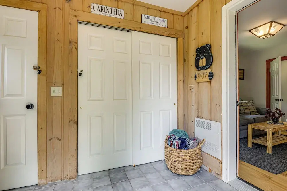 Honey Paws Inn: Wilmington Home 6 Mi to Mount Snow