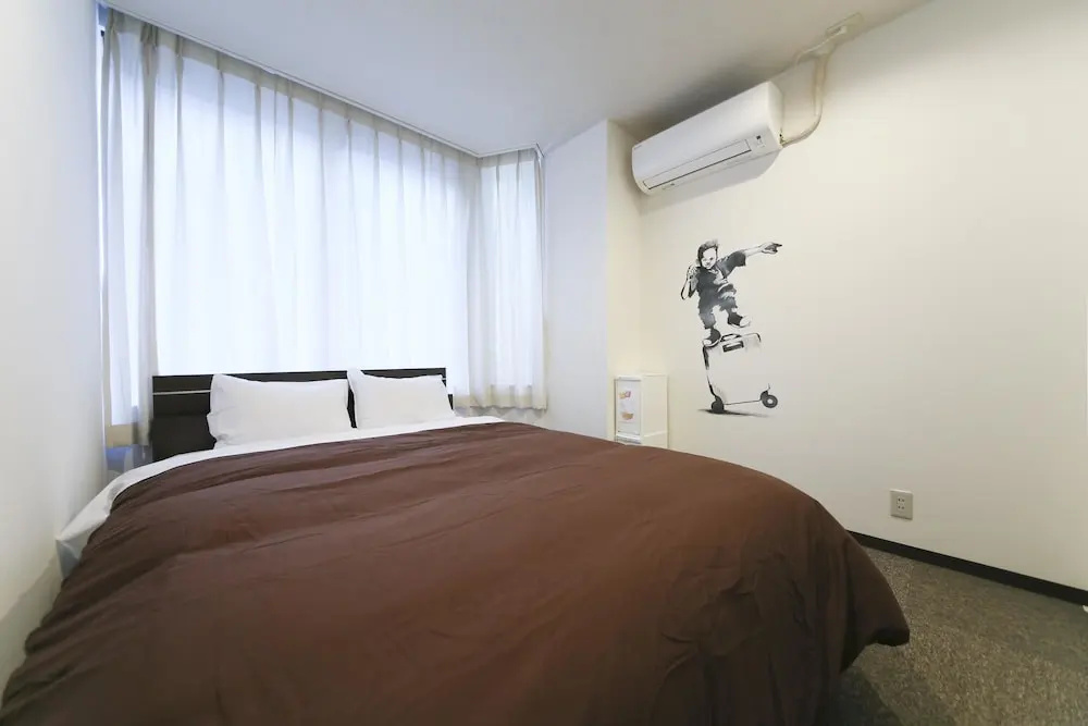 Double room (full double bed)