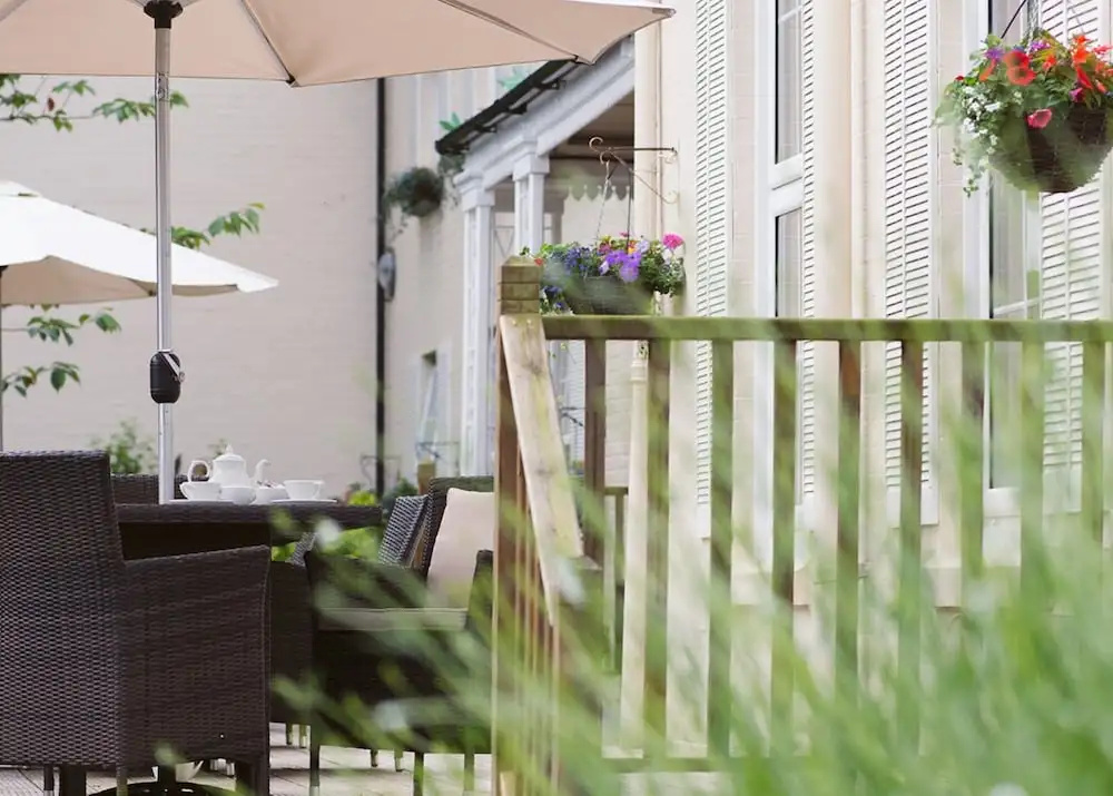 Balcony & Terrace