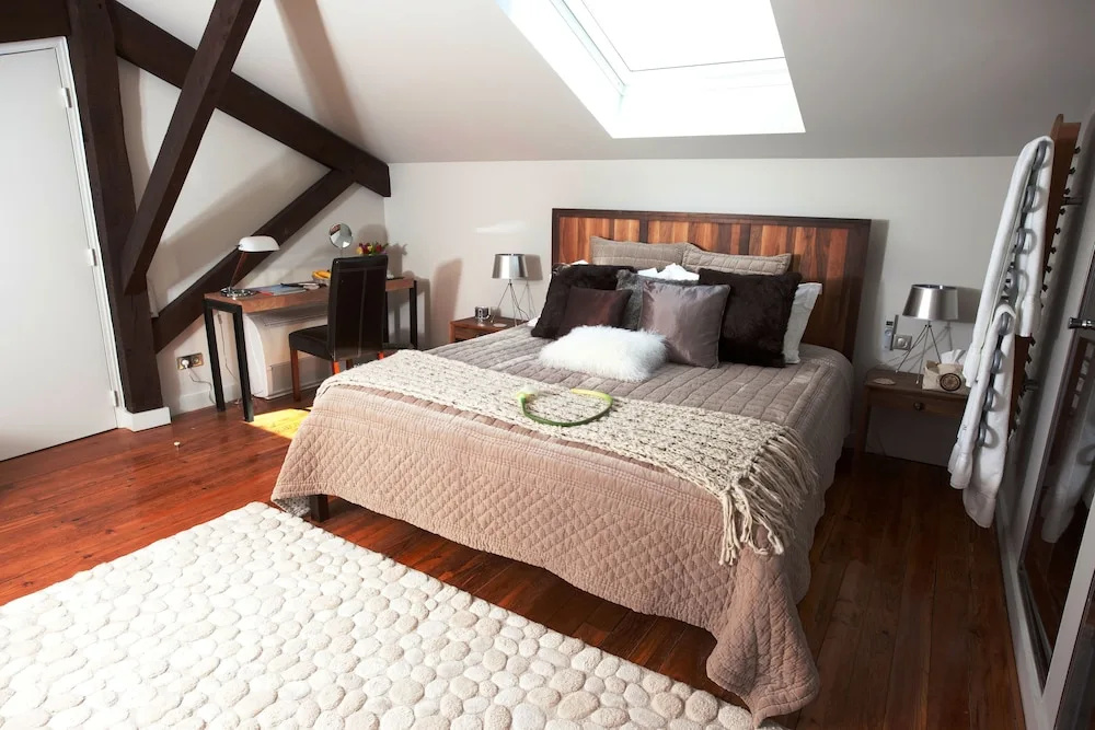 Comfort room